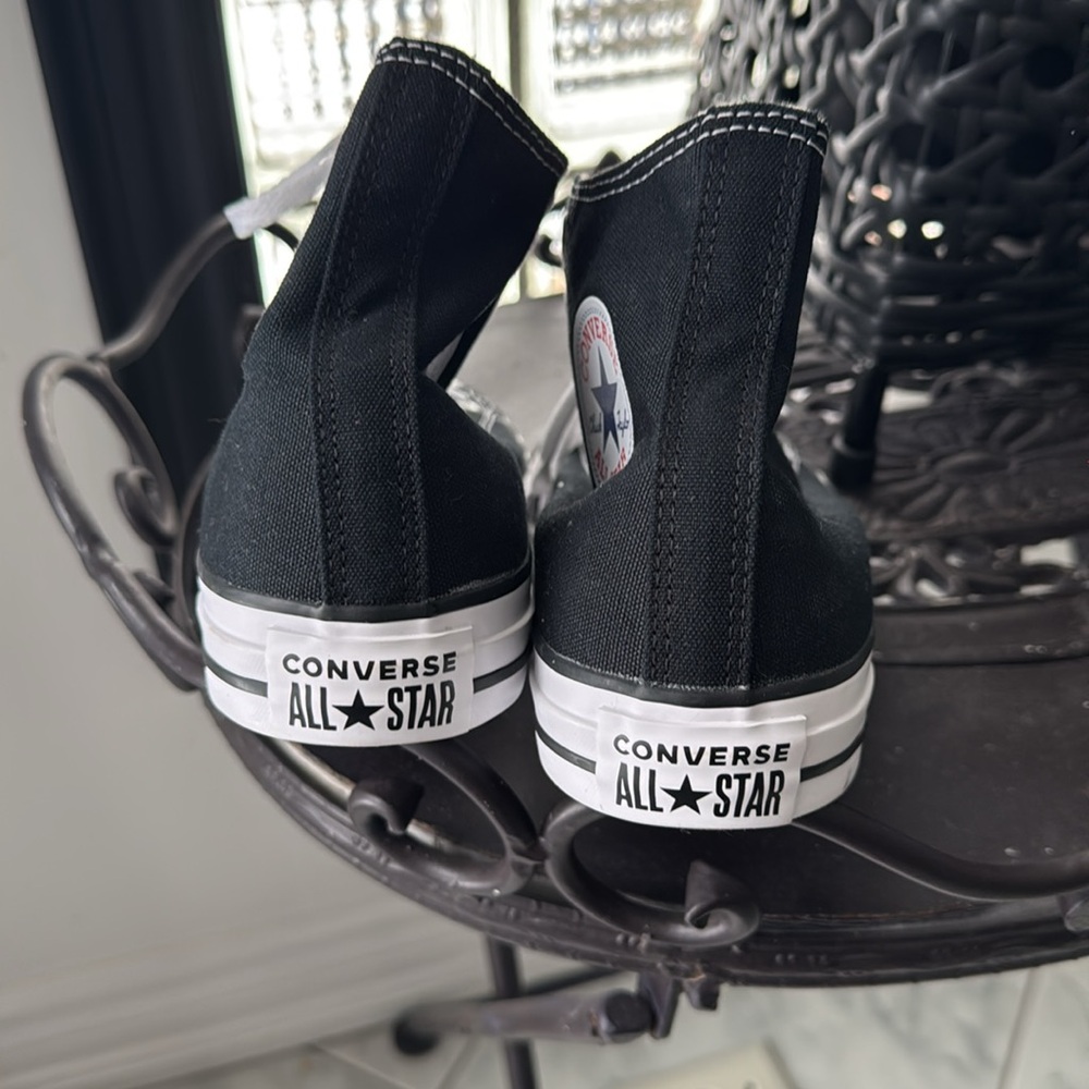 CONVERSE - Special Edition Honda Chuck Talyors - Picture 3 of 6